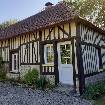 Prázdninový dům Gite Au Calme Avec Terrasse Et Parking Prive *