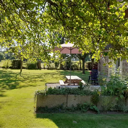 Prázdninový dům Gite Au Calme Avec Terrasse Et Parking Prive