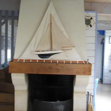 Prázdninový dům Gite Au Calme Avec Terrasse Et Parking Prive *