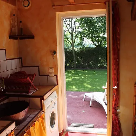Prázdninový dům Gite Au Calme Avec Terrasse Et Parking Prive *